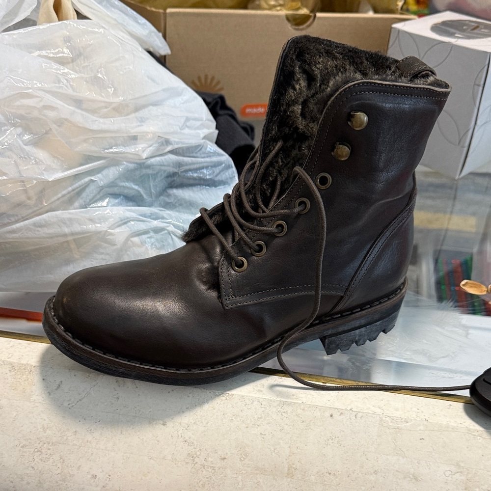 Women's brown leather fur lined boots